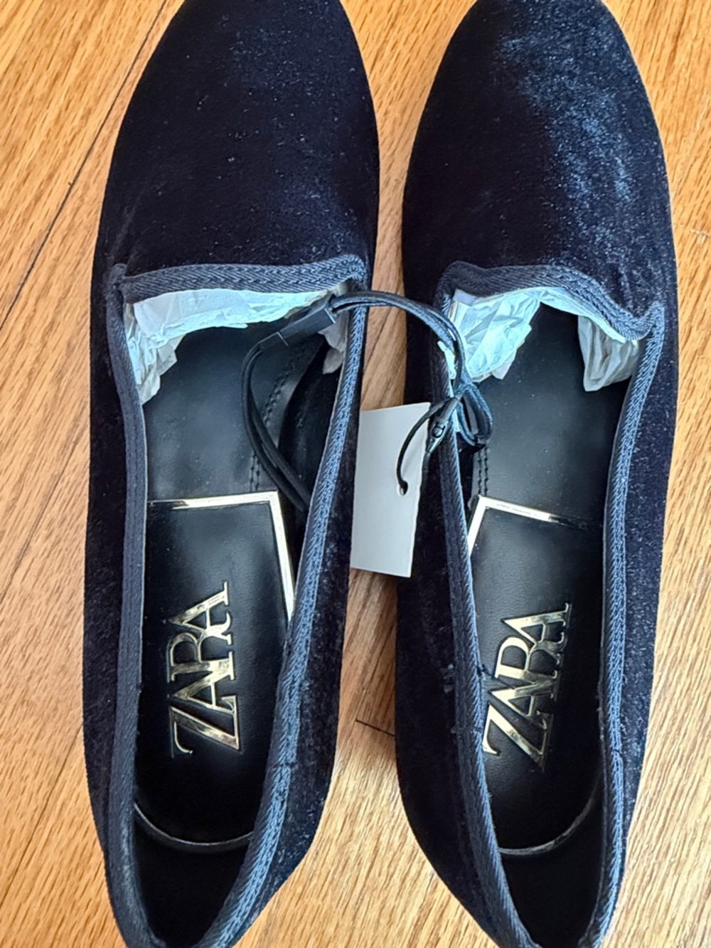Zara Low-Heeled Velvet Loafer Shoes - Picture 7 of 12